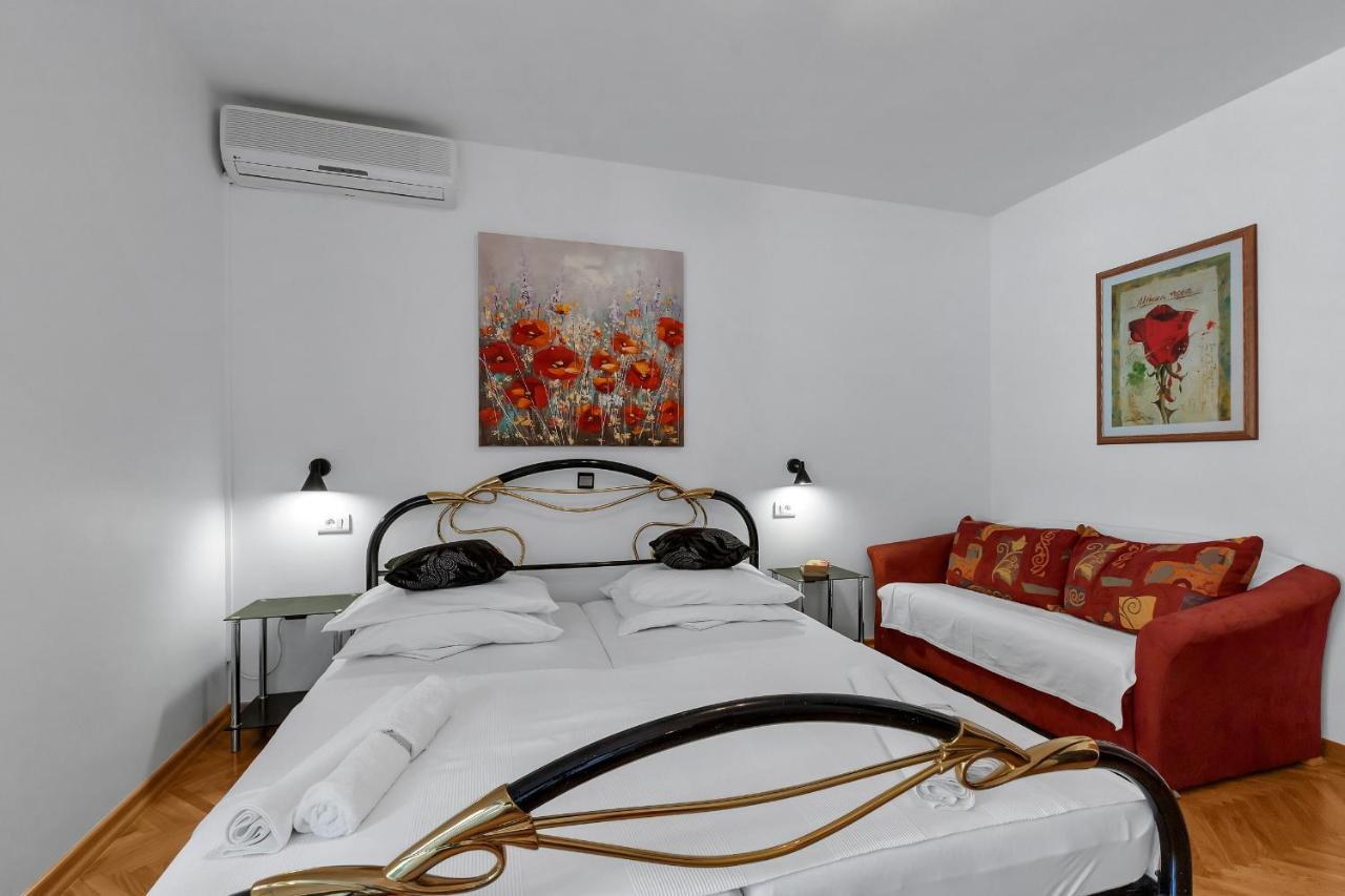 Guest House Lazeta Duće Esterno foto