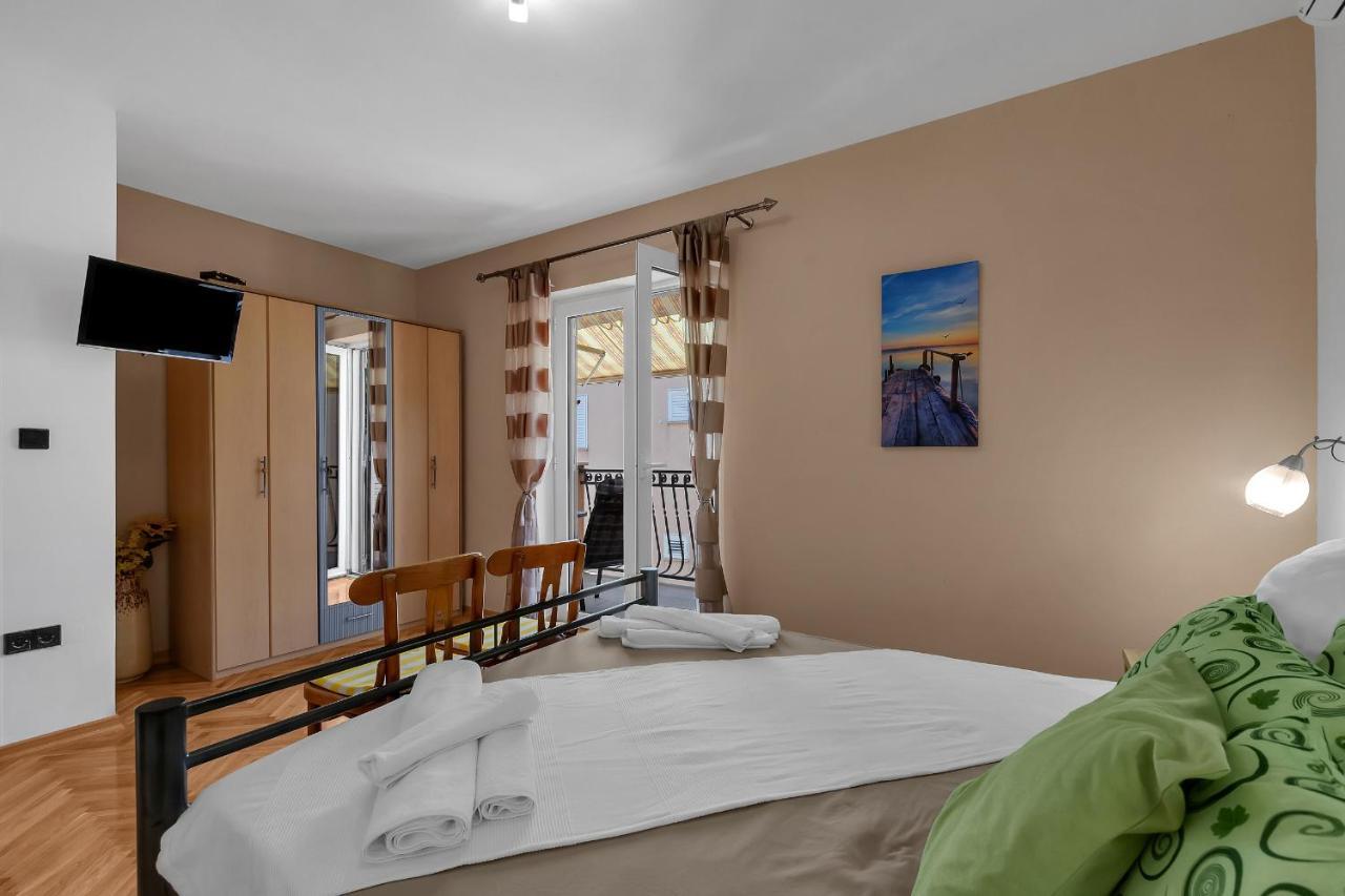 Guest House Lazeta Duće Esterno foto