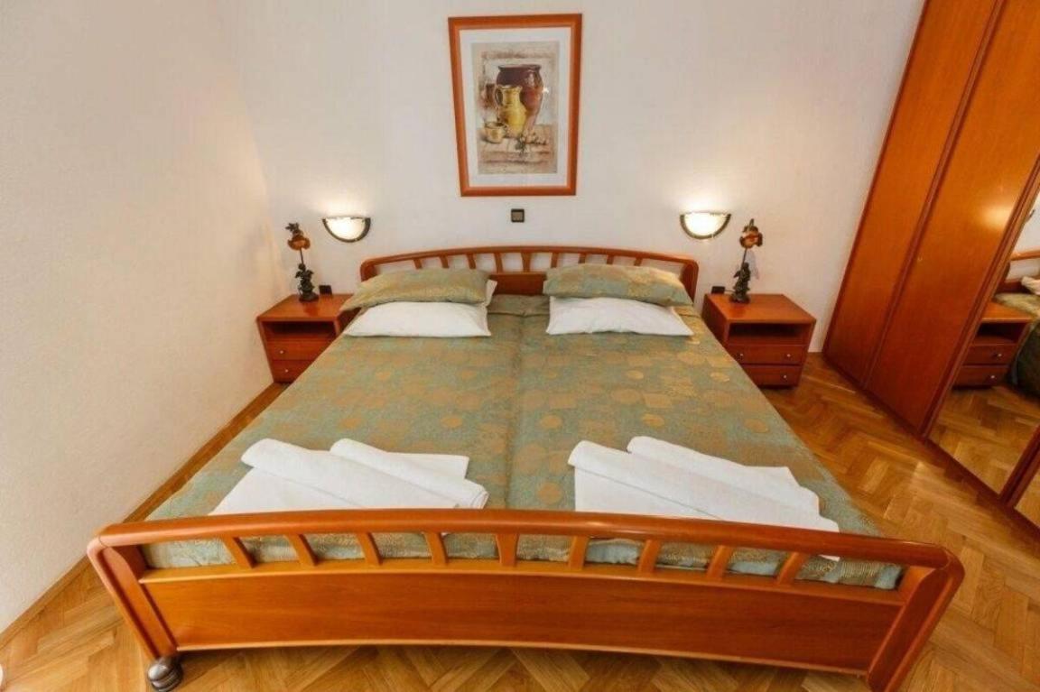 Guest House Lazeta Duće Esterno foto